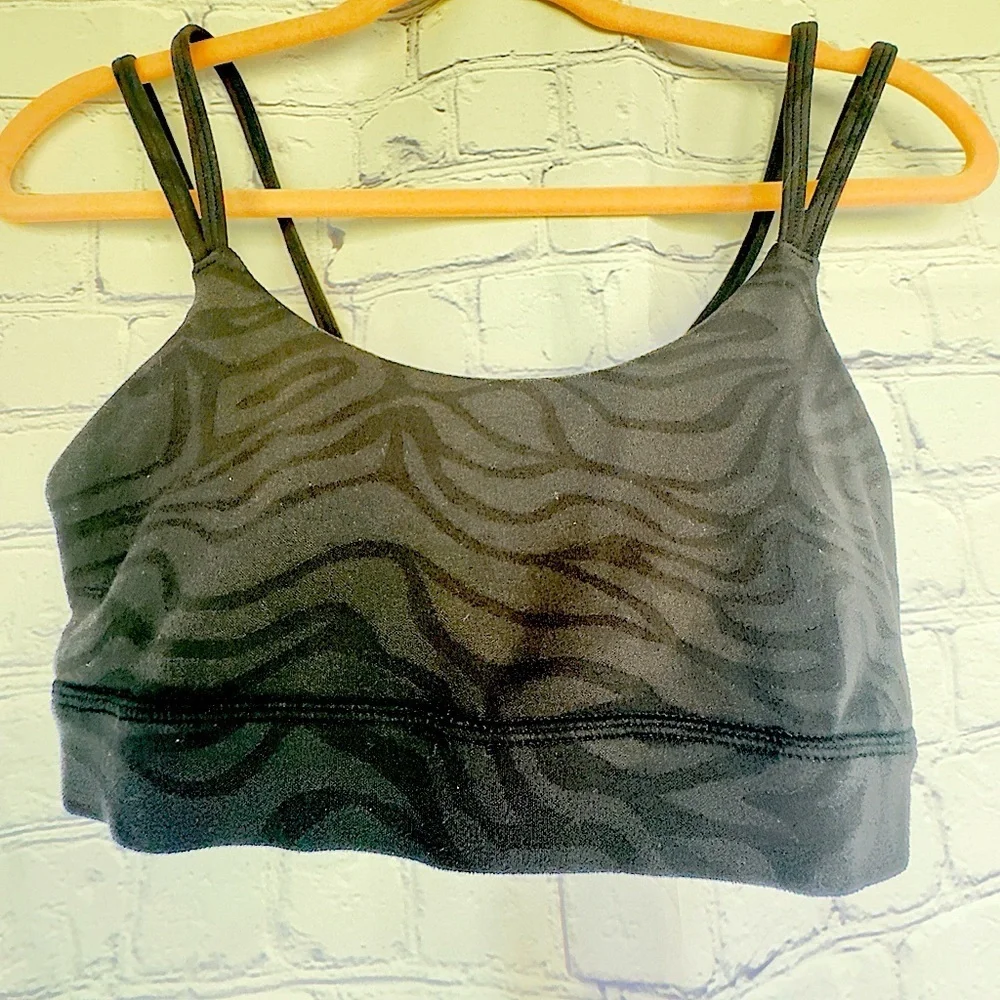 Alo Work it Out Zebra Yoga bra - Size Small